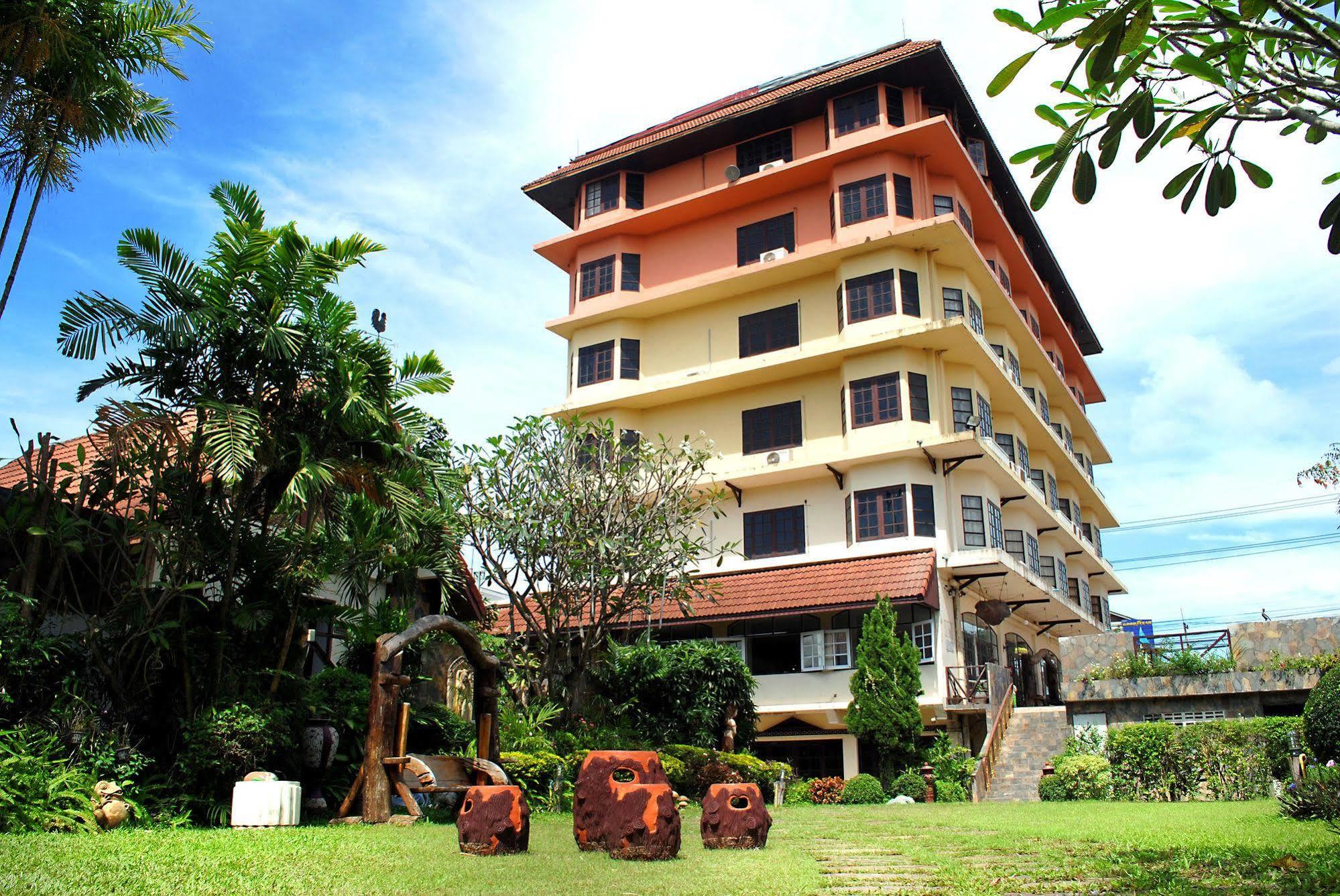 Rimtarninn Hotel Pak Chong Exterior foto